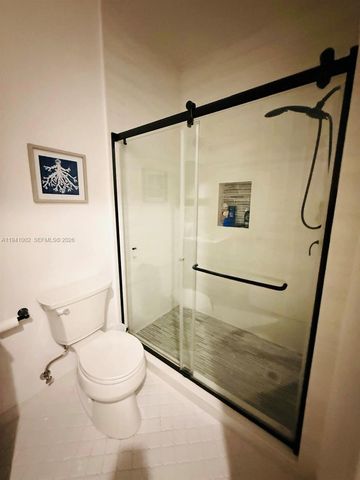 2279 NE 42nd Cir, Homestead, FL 33033