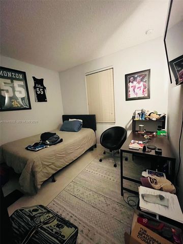 2279 NE 42nd Cir, Homestead, FL 33033