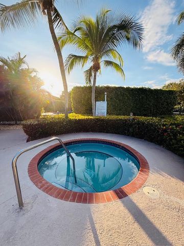 2279 NE 42nd Cir, Homestead, FL 33033