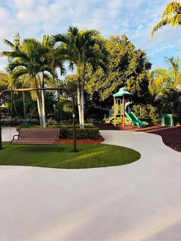 2279 NE 42nd Cir, Homestead, FL 33033