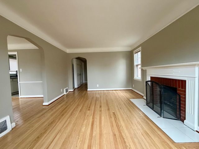 3482 Grayton Street, Detroit, MI 48224