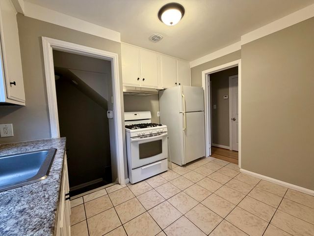 3482 Grayton Street, Detroit, MI 48224