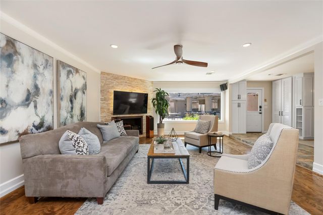 1103 Martin Street, Houston, TX 77018