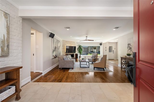 1103 Martin Street, Houston, TX 77018