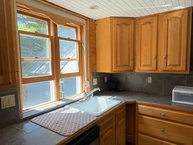 11 Maple Street, Woodstock, VT 05091