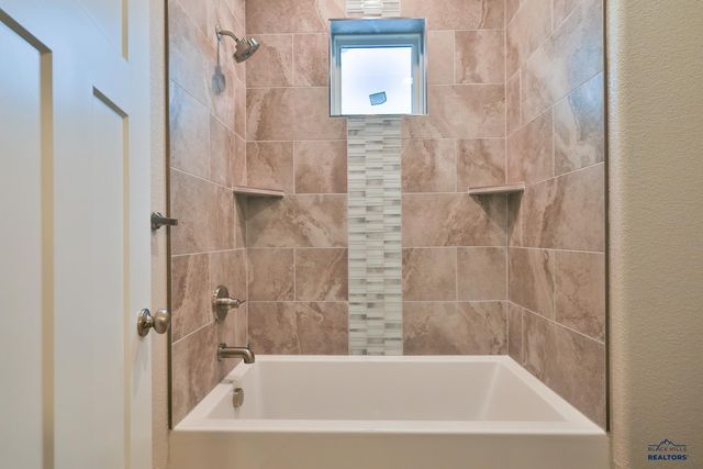 311 MIRIAM CT, Rapid City, SD 57701
