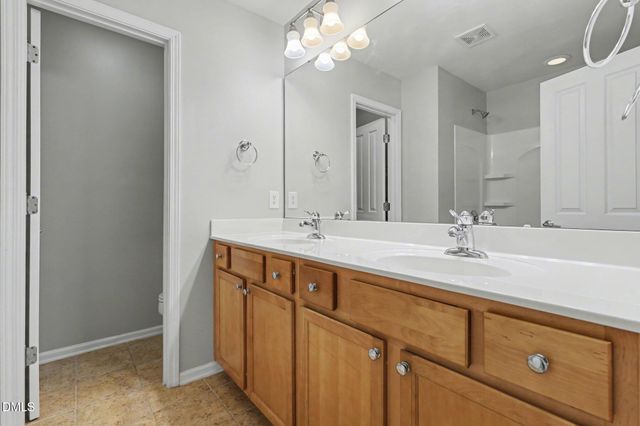 8724 Owl Roost Place, Raleigh, NC 27617