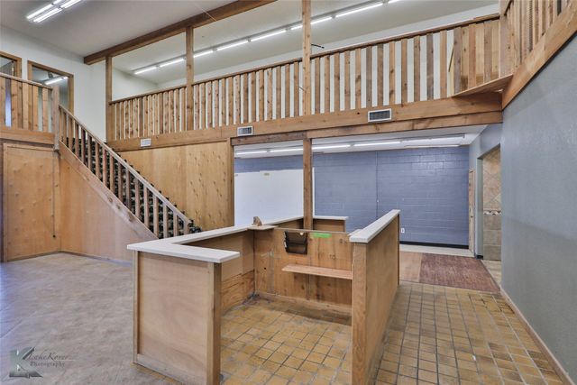 1402 S Clack Street, Abilene, TX 79605