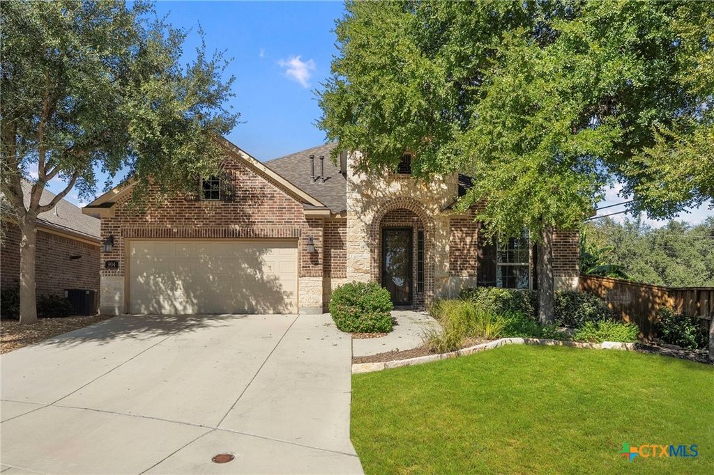 Image 3 of property listing at 904 Beechwood Lane, New Braunfels, TX 78130