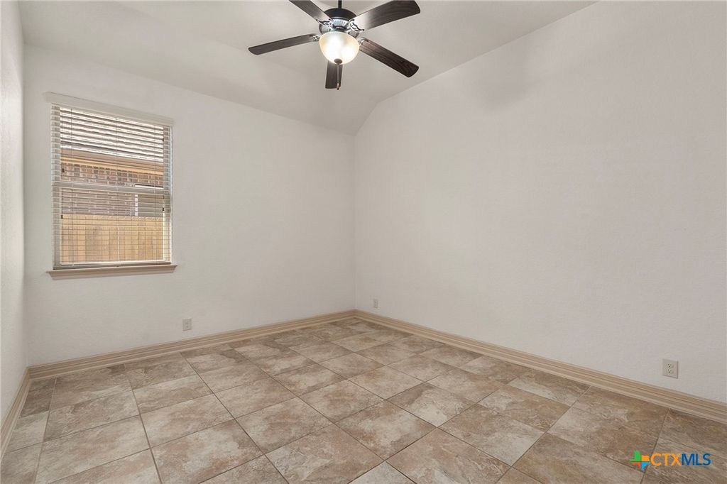 Image 30 of property listing at 904 Beechwood Lane, New Braunfels, TX 78130