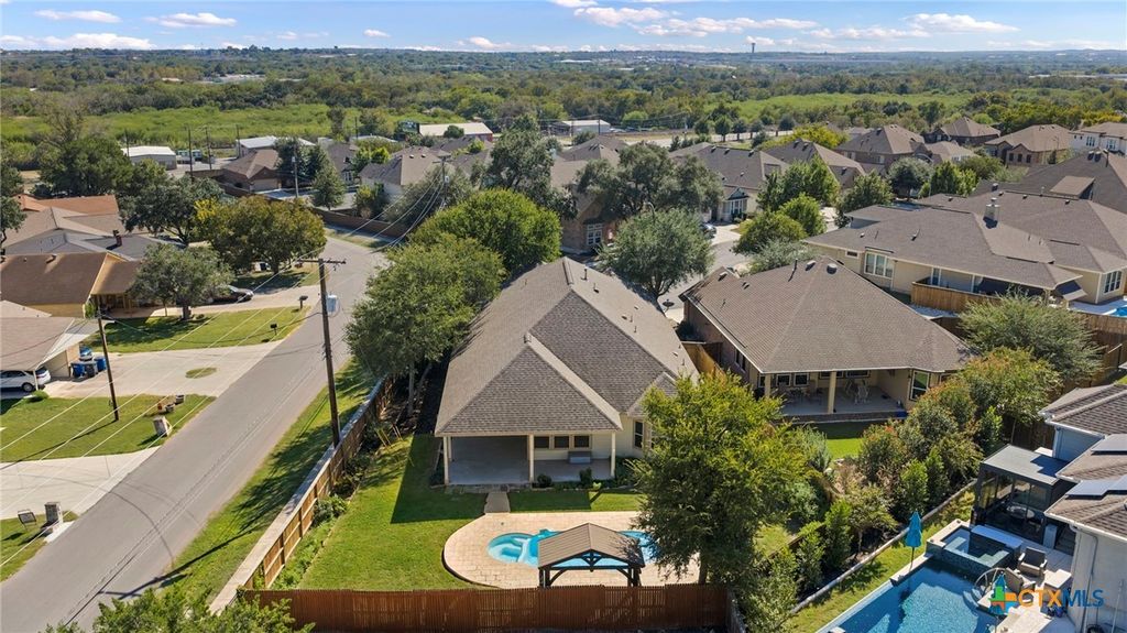 Image 39 of property listing at 904 Beechwood Lane, New Braunfels, TX 78130