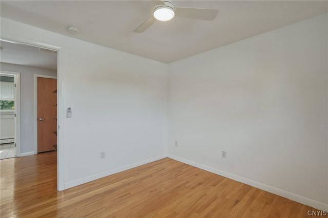 203 Riverdale Road, Clay, NY 13090