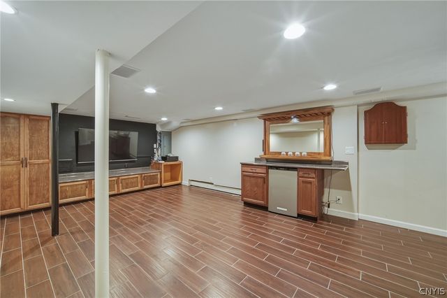 203 Riverdale Road, Clay, NY 13090
