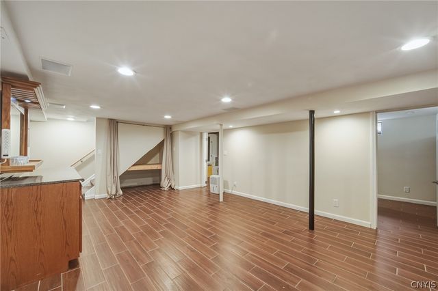 203 Riverdale Road, Clay, NY 13090