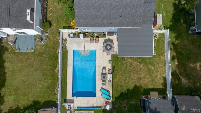 203 Riverdale Road, Clay, NY 13090