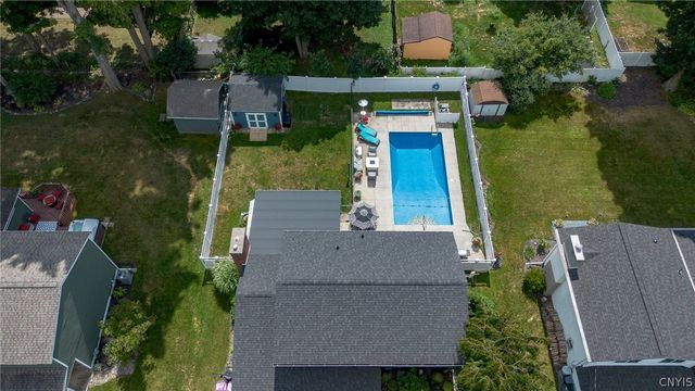 203 Riverdale Road, Clay, NY 13090