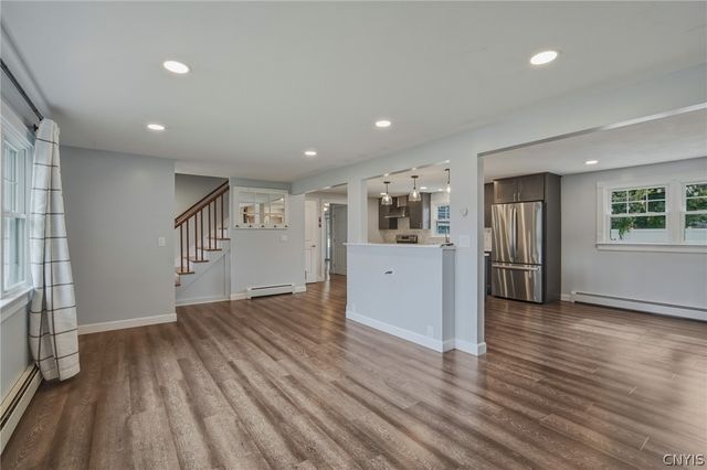 203 Riverdale Road, Clay, NY 13090