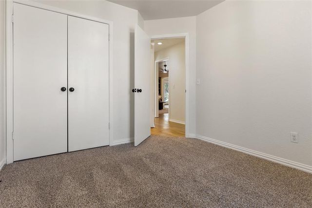 901 N Avery Drive, Moore, OK 73160