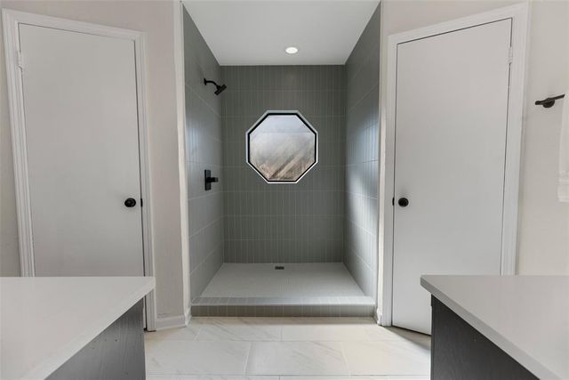 901 N Avery Drive, Moore, OK 73160