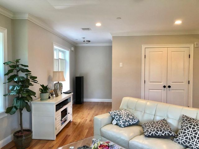 150 Quincy Avenue 5C, Quincy, MA 02169