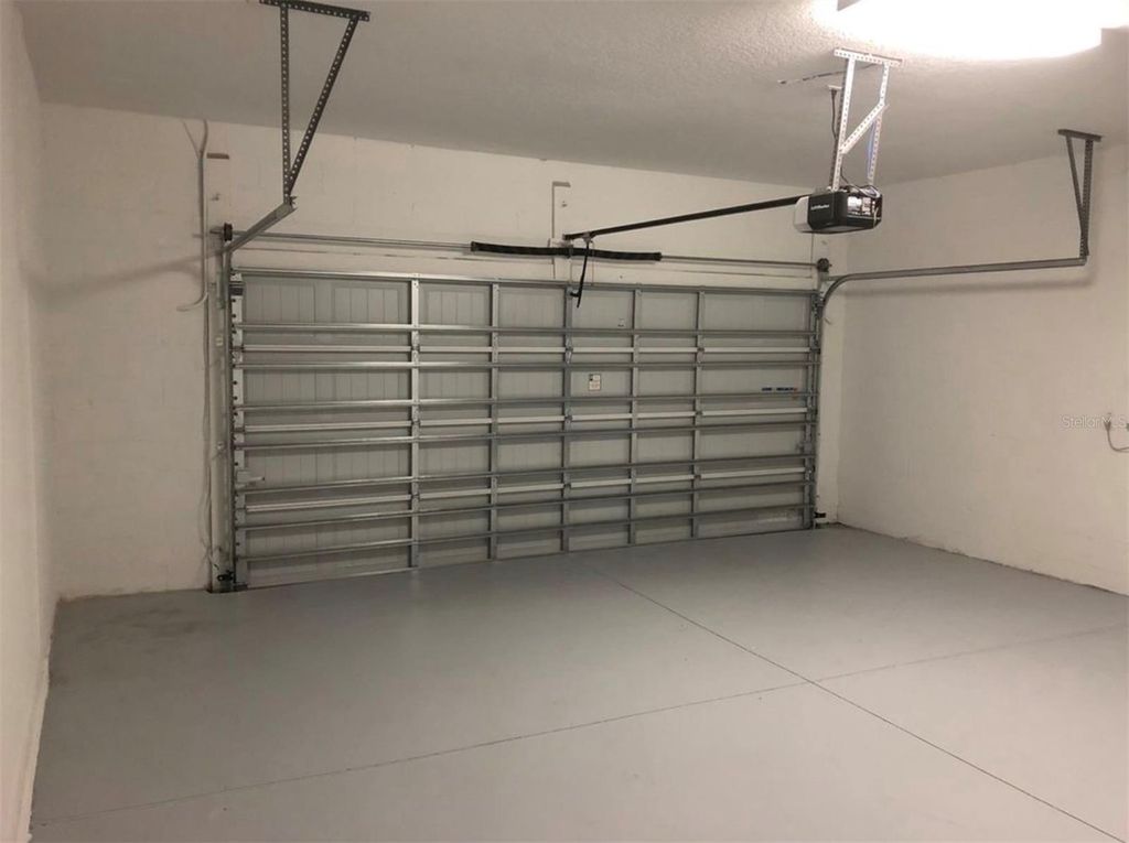 Image 27 of property listing at 10229 LOVEGRASS LANE, Orlando, FL 32832