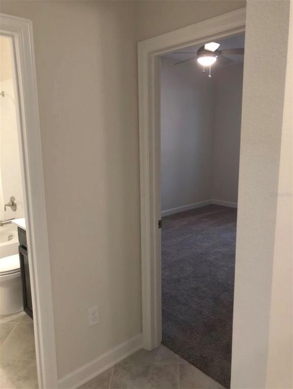 Image 34 of property listing at 10229 LOVEGRASS LANE, Orlando, FL 32832