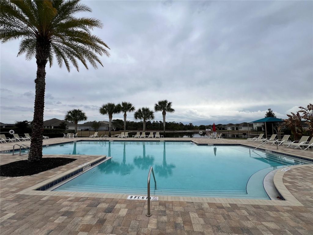 Image 38 of property listing at 10229 LOVEGRASS LANE, Orlando, FL 32832