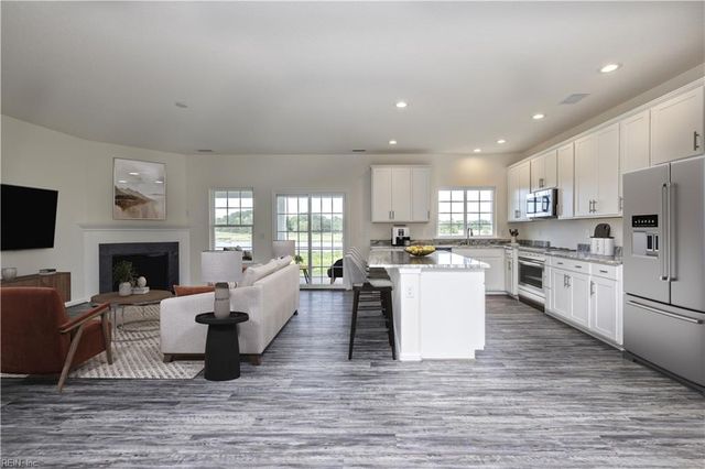 104 Getty RD, Suffolk, VA 23434