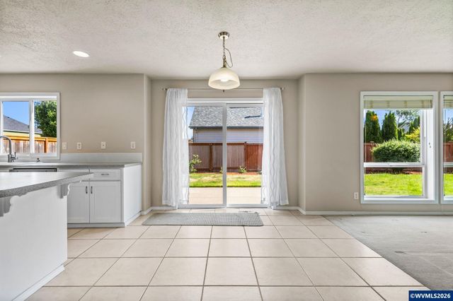762 Burgundy Av NE, Keizer, OR 97303