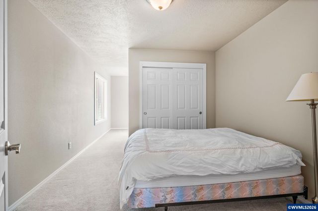 762 Burgundy Av NE, Keizer, OR 97303