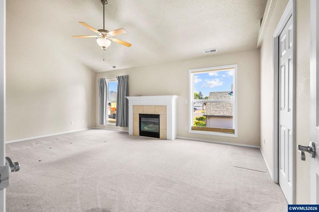 762 Burgundy Av NE, Keizer, OR 97303