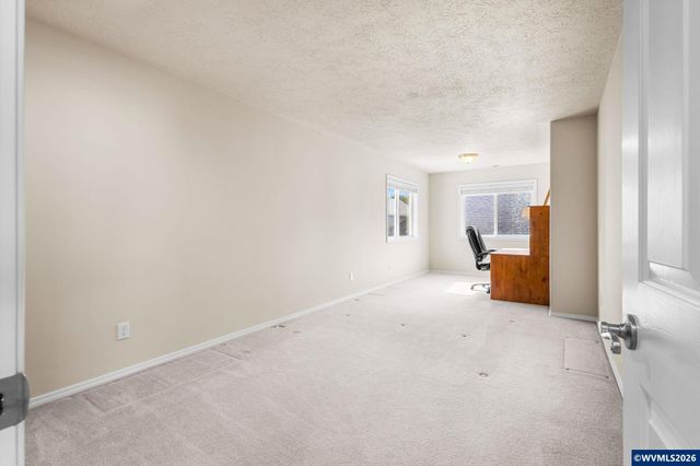 762 Burgundy Av NE, Keizer, OR 97303