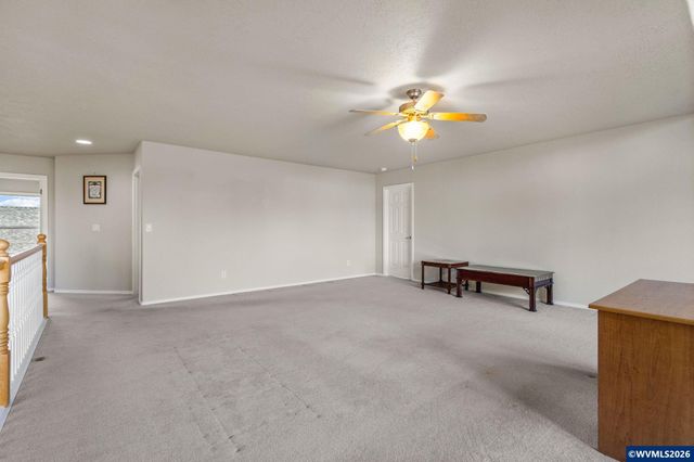 762 Burgundy Av NE, Keizer, OR 97303