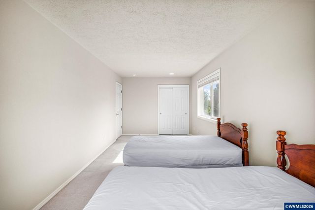 762 Burgundy Av NE, Keizer, OR 97303