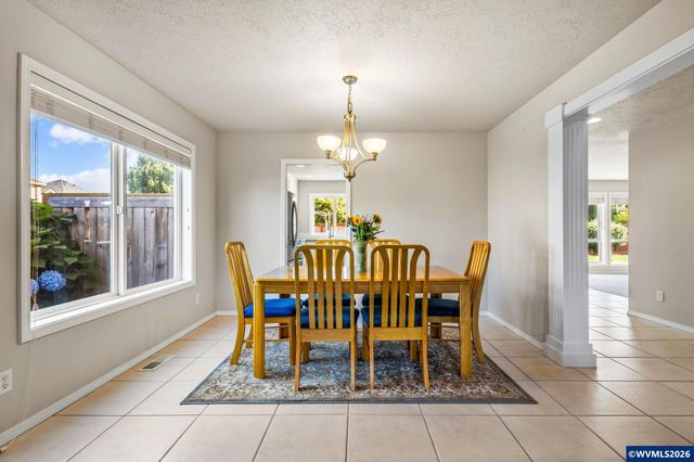 762 Burgundy Av NE, Keizer, OR 97303