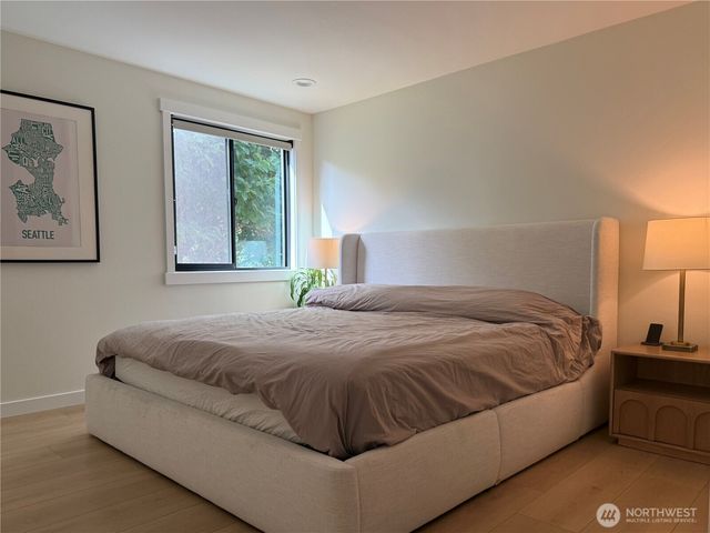 9323 NE 124th Street, Kirkland, WA 98034