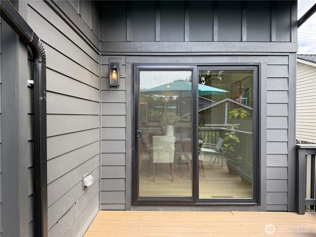 9323 NE 124th Street, Kirkland, WA 98034