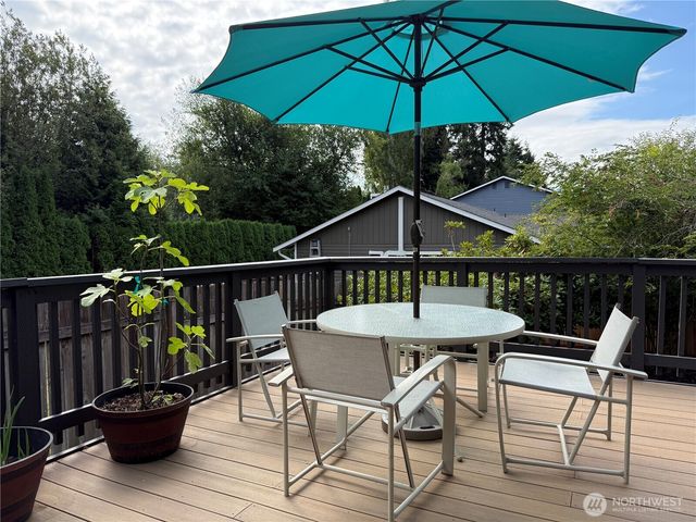 9323 NE 124th Street, Kirkland, WA 98034
