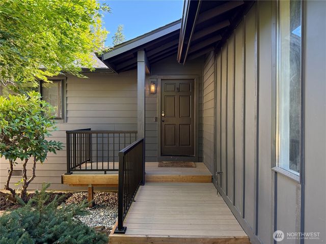 9323 NE 124th Street, Kirkland, WA 98034