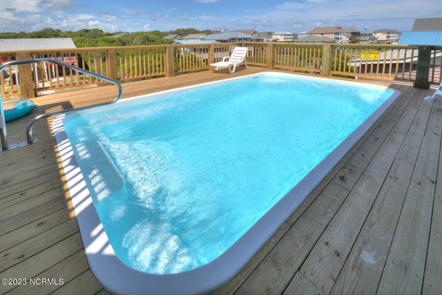 4019 E Beach Drive, Oak Island, NC 28465