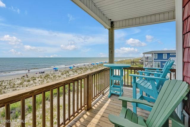 4019 E Beach Drive, Oak Island, NC 28465
