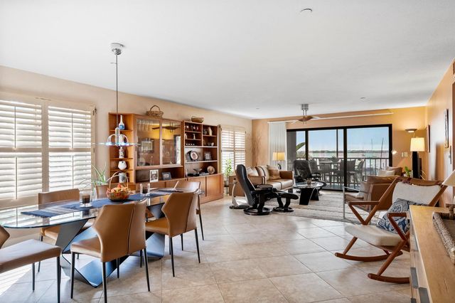 415 NW North River Drive 201, Stuart, FL 34994