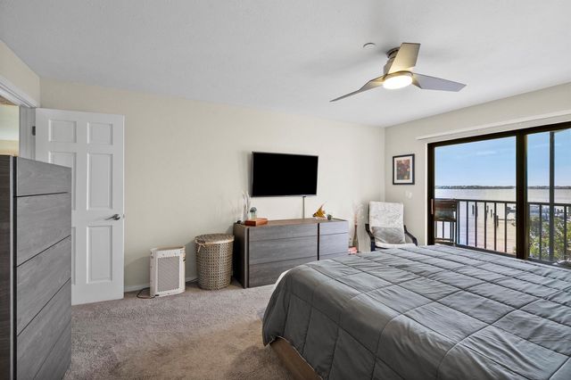 415 NW North River Drive 201, Stuart, FL 34994