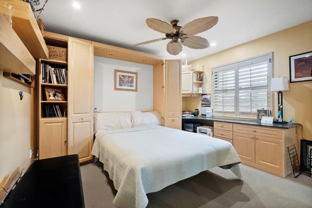 415 NW North River Drive 201, Stuart, FL 34994