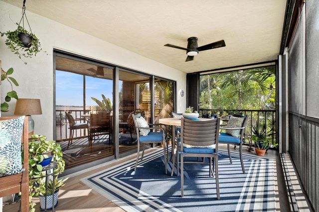 415 NW North River Drive 201, Stuart, FL 34994