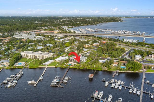 415 NW North River Drive 201, Stuart, FL 34994