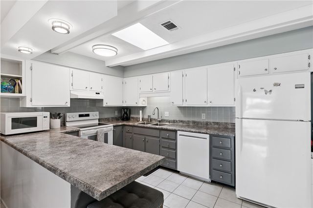 3 Barnes Ave A, Jekyll Island, GA 31527