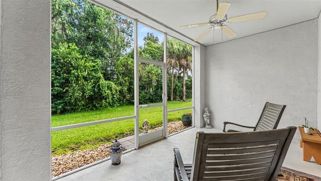 564 GRASSLANDS VILLAGE CIRCLE, Lakeland, FL 33803