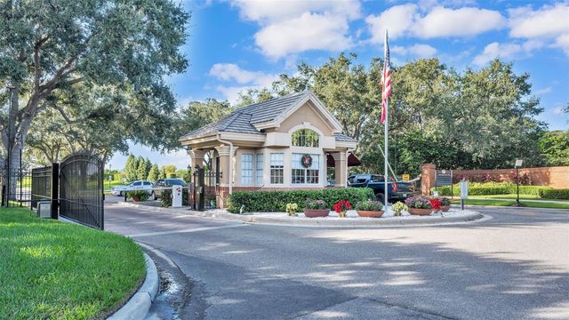 564 GRASSLANDS VILLAGE CIRCLE, Lakeland, FL 33803