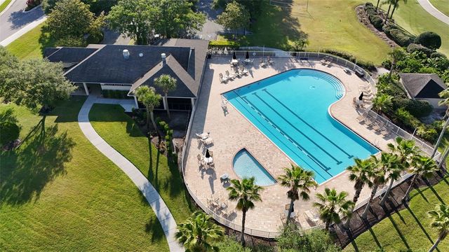 564 GRASSLANDS VILLAGE CIRCLE, Lakeland, FL 33803